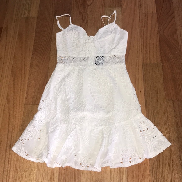 Fashion Nova Dresses & Skirts - 🌸Super cute white dress🌸